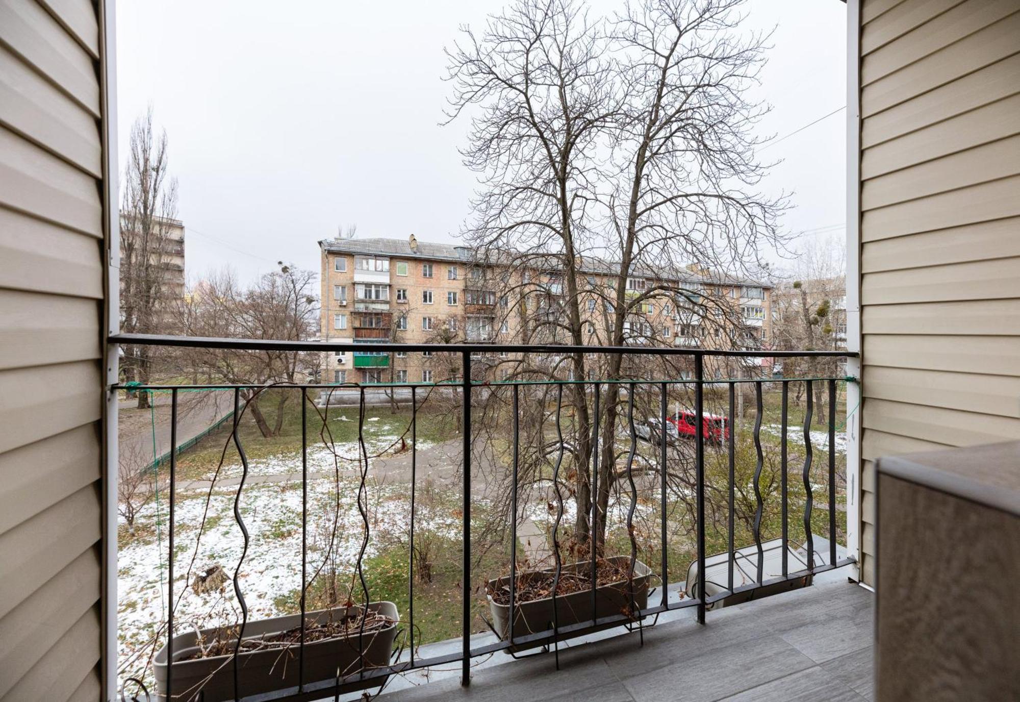 Апартаменти Дарницька Площа Kyjev Exteriér fotografie